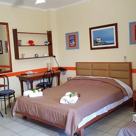 Stella Family דירה Síndos